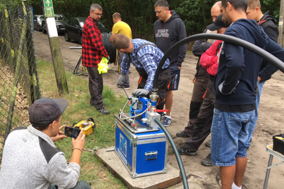 Advantages of Fiber Cable Jetting Technology Compared to Cable Pulling(2) مزايا تقنية نفث كابلات الألياف مقارنة بسحب الكابلات(2)