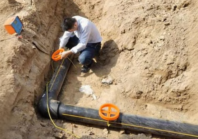 Underground Utility Markers علامات المرافق تحت الأرض