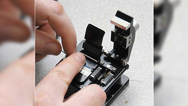 FTTH Fiber Splicing Step Guide (3) دليل خطوة ربط الألياف FTTH (3)
