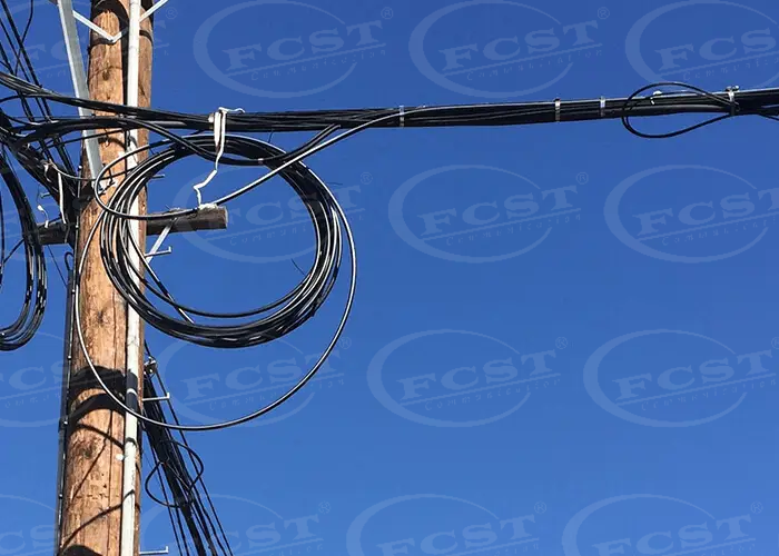 كابل الألياف الجوية