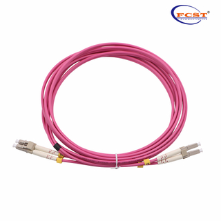 LCUPC-LCUPC دوبلكس OM4 3.0 مم 2 م PVC Patchcord