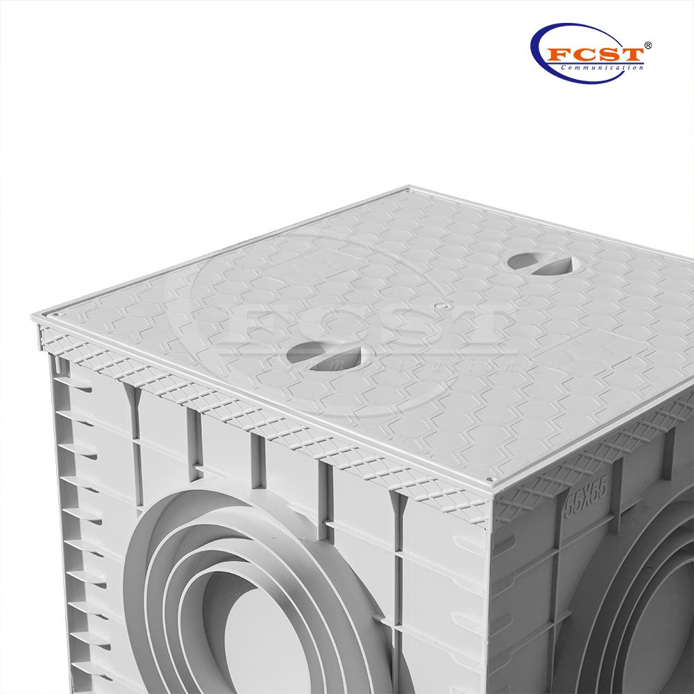 FCST-TH-SMC11-500 500 * 500 * 516 مم حفرة الوصول المربعة من مادة البولي بروبيلين لنظام الصرف الصحي